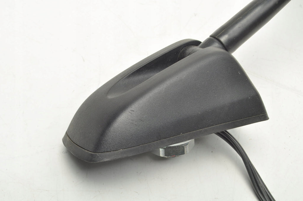 ISUZU D-MAX III ROOF RADIO ANTENNA 23R