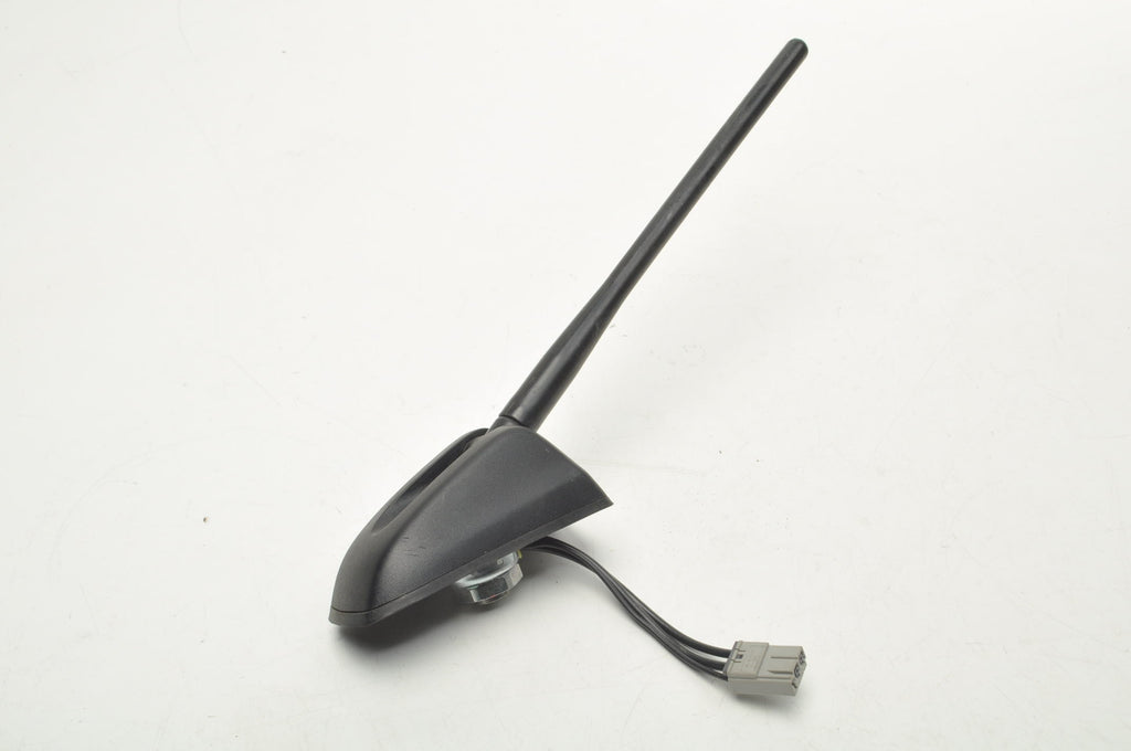 ISUZU D-MAX III ROOF RADIO ANTENNA 23R