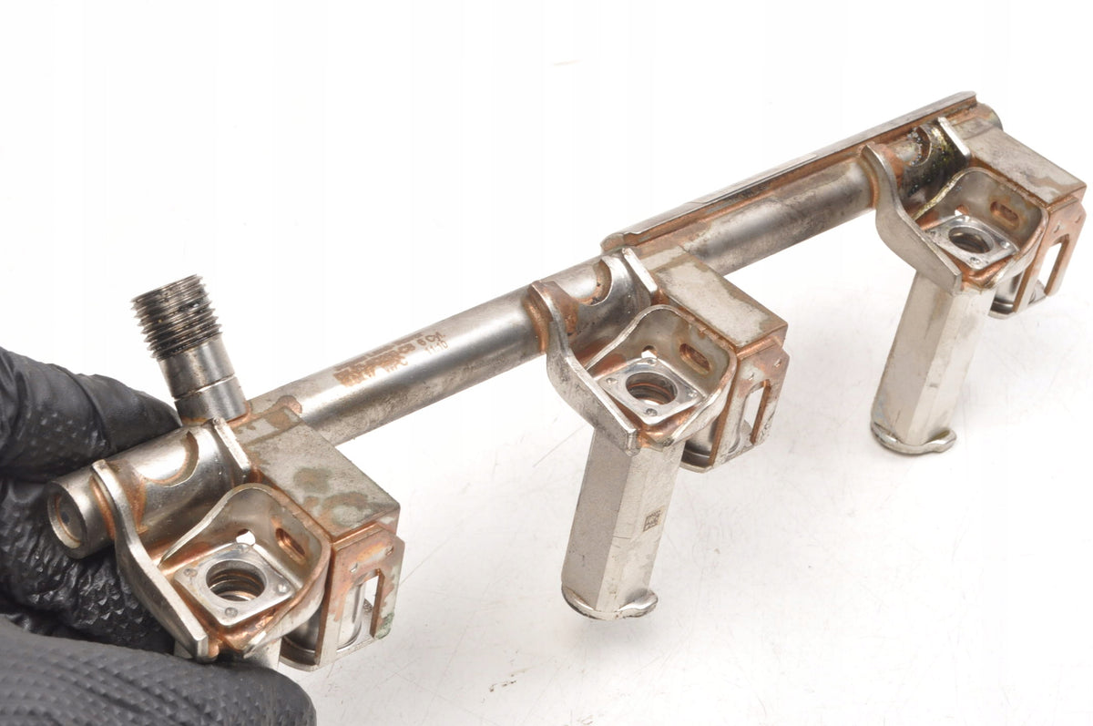 JAGUAR F-PACE X761 3.0 INJECTION RAIL FX23-9G802-AC