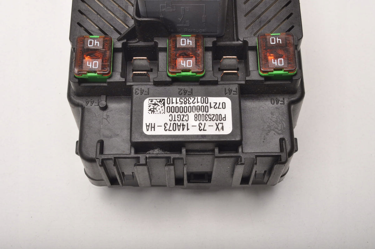 JAGUAR F-PACE X761 5.0 LIFT FUSE BOX LX-73-14A073-HA
