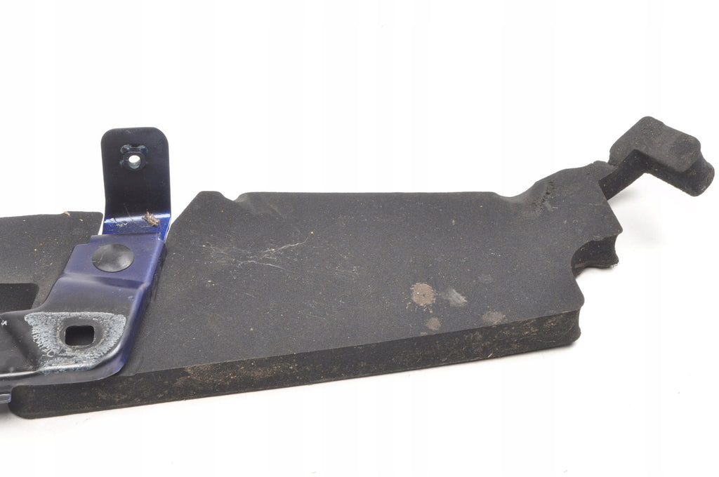 JAGUAR I-PACE X590 FENDER MOUNT BRACKET M9D3-16A142-AA