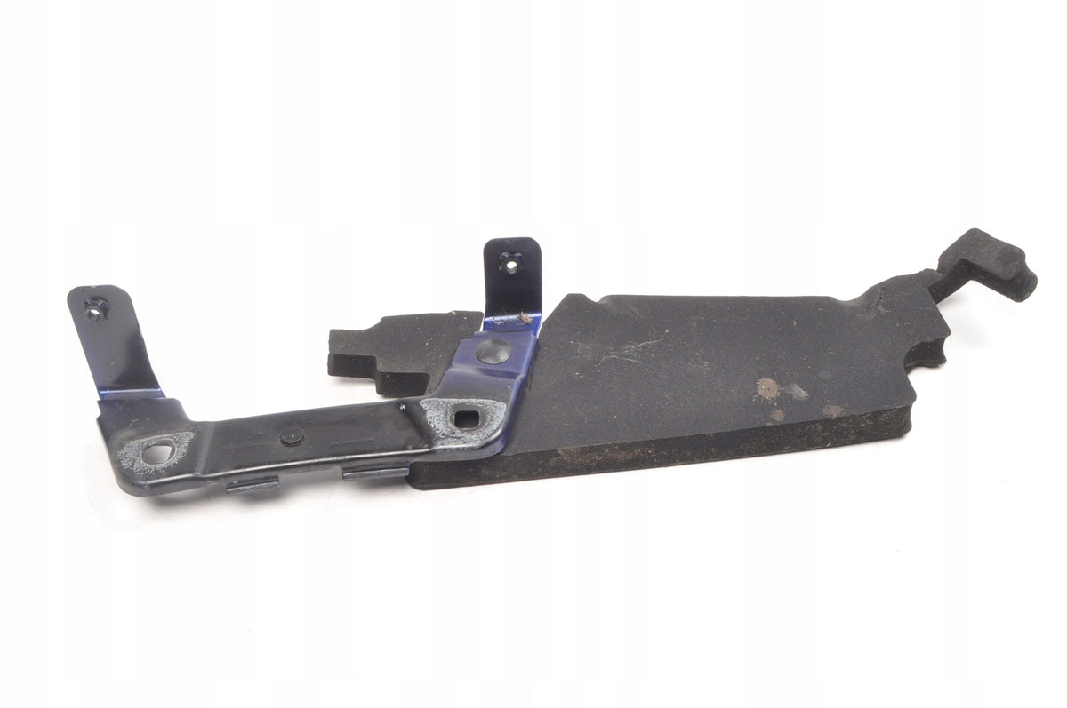 JAGUAR I-PACE X590 FENDER MOUNT BRACKET M9D3-16A142-AA