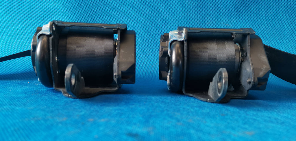 JAGUAR XF II X260 2018R 3.0 TD V6 SEAT BELTS REAR GX63-611B68-AB
