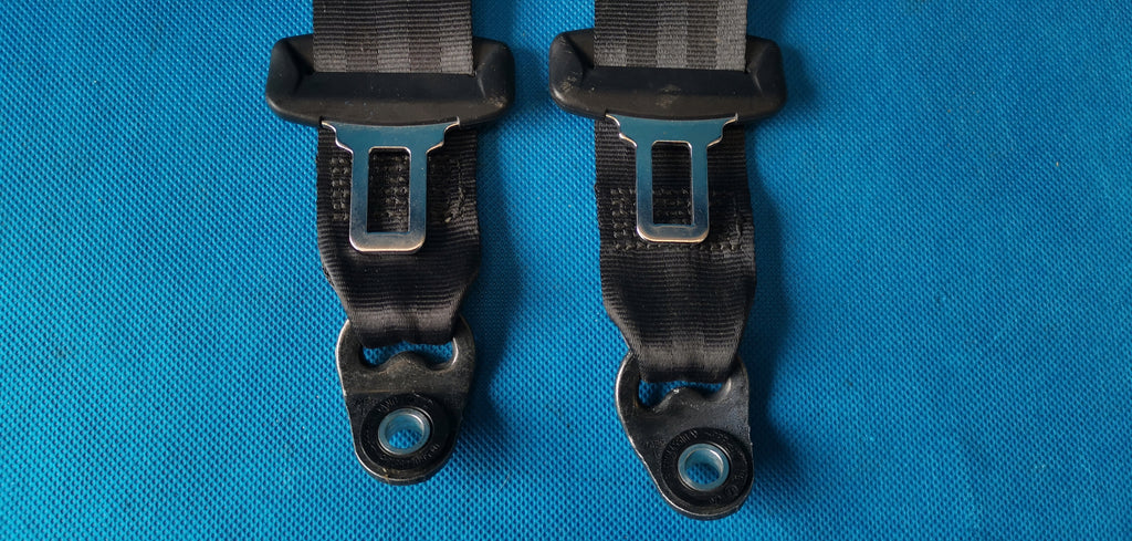 JAGUAR XF II X260 2018R 3.0 TD V6 SEAT BELTS REAR GX63-611B68-AB