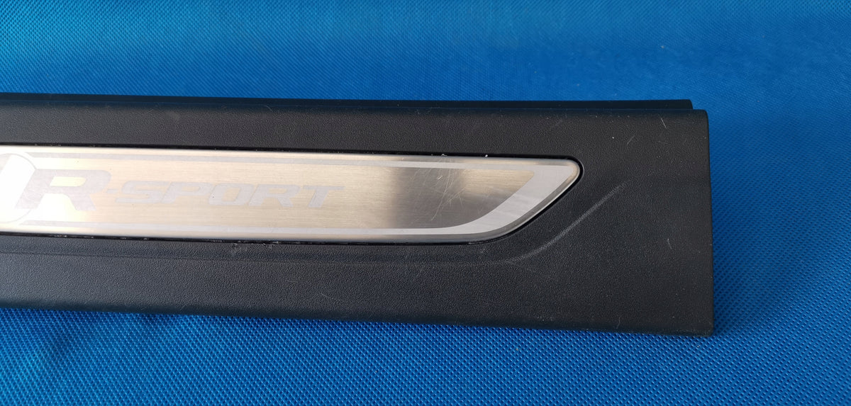 JAGUAR XF II X260 2018R 3.0 TD V6 THRESHOLD STRIP RIGHT FRONT GX6M-13200-BB