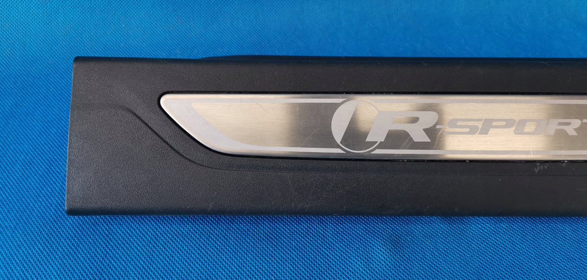 JAGUAR XF II X260 2018R 3.0 TD V6 THRESHOLD STRIP RIGHT FRONT GX6M-13200-BB