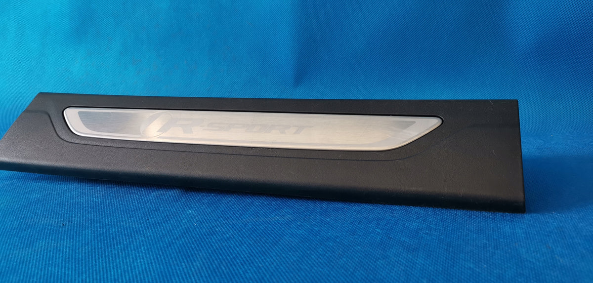 JAGUAR XF II X260 2018R 3.0 TD V6 THRESHOLD STRIP RIGHT FRONT GX6M-13200-BB