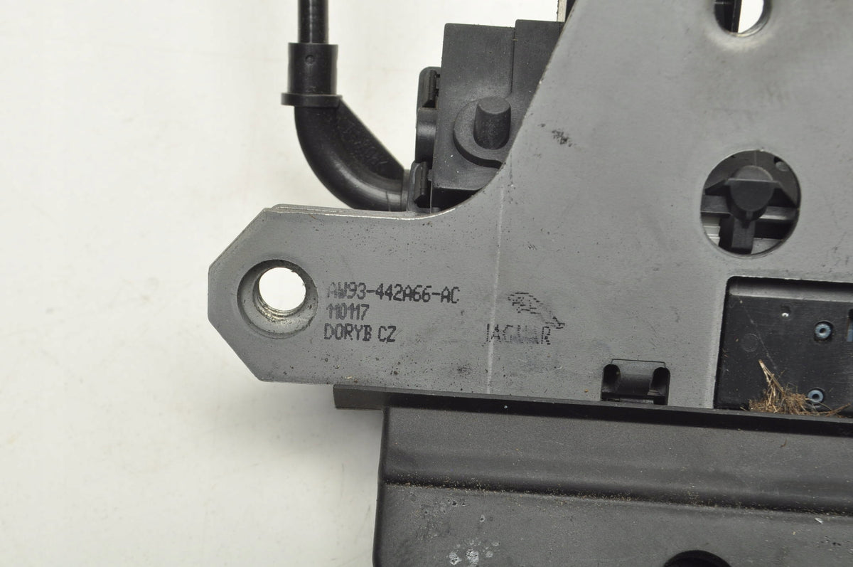 JAGUAR XJ X351 TAILGATE LOCK AW93-442A66-AC