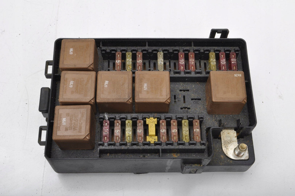 JAGUAR XK 8 X100 4.0 FUSE BOX LJB2822BB