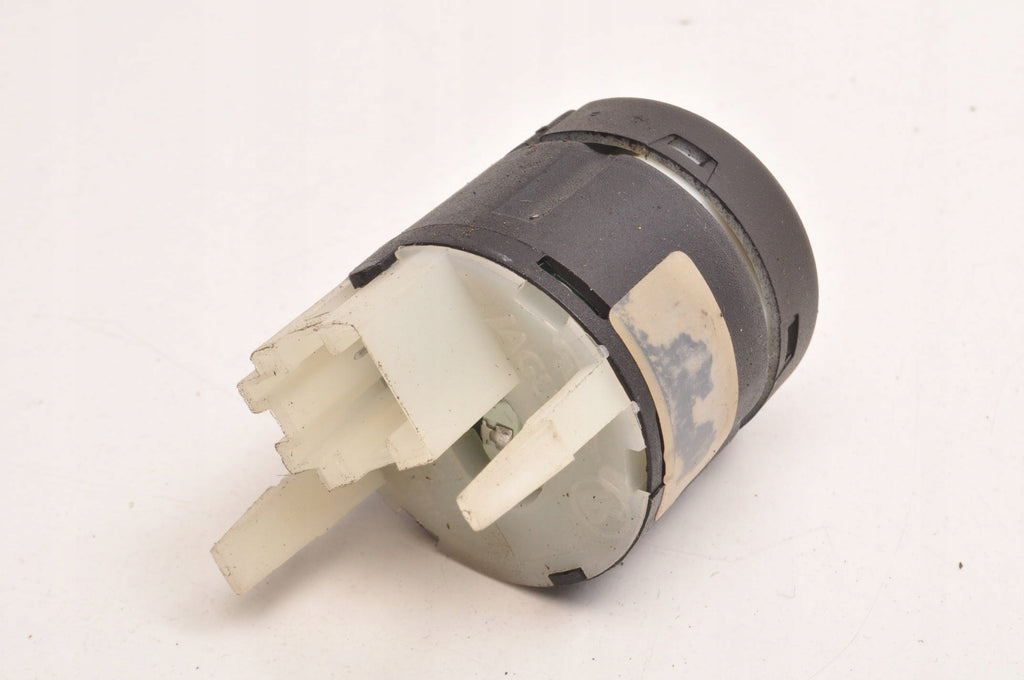 JAGUAR XK 8 X100 FLAP OPENING BUTTON