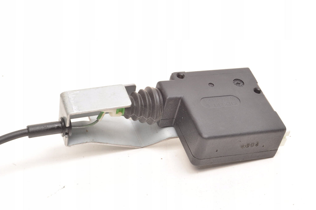 JAGUAR XK8 X100 TAILGATE LOCK COUPE