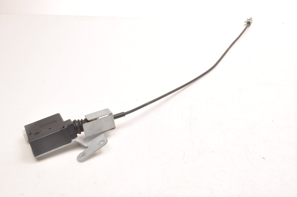 JAGUAR XK8 X100 TAILGATE LOCK COUPE