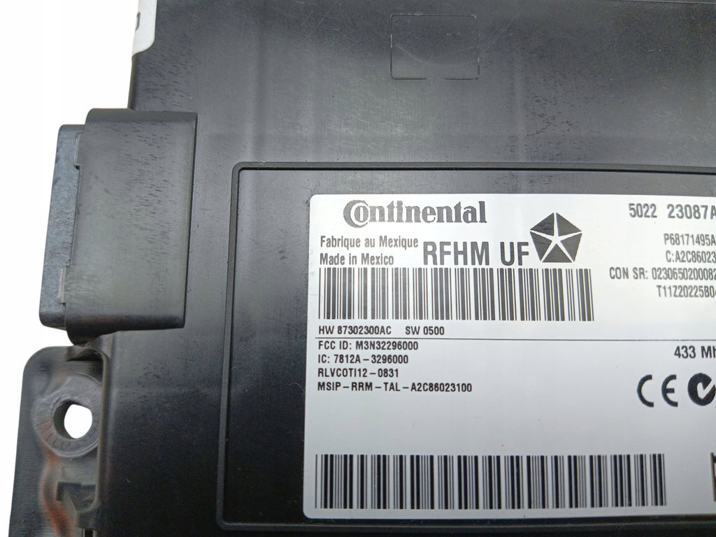 KEYLESS DRIVER MODULE CHRYSLER 200C II (2014-2016) 87302300AC 68171495AF