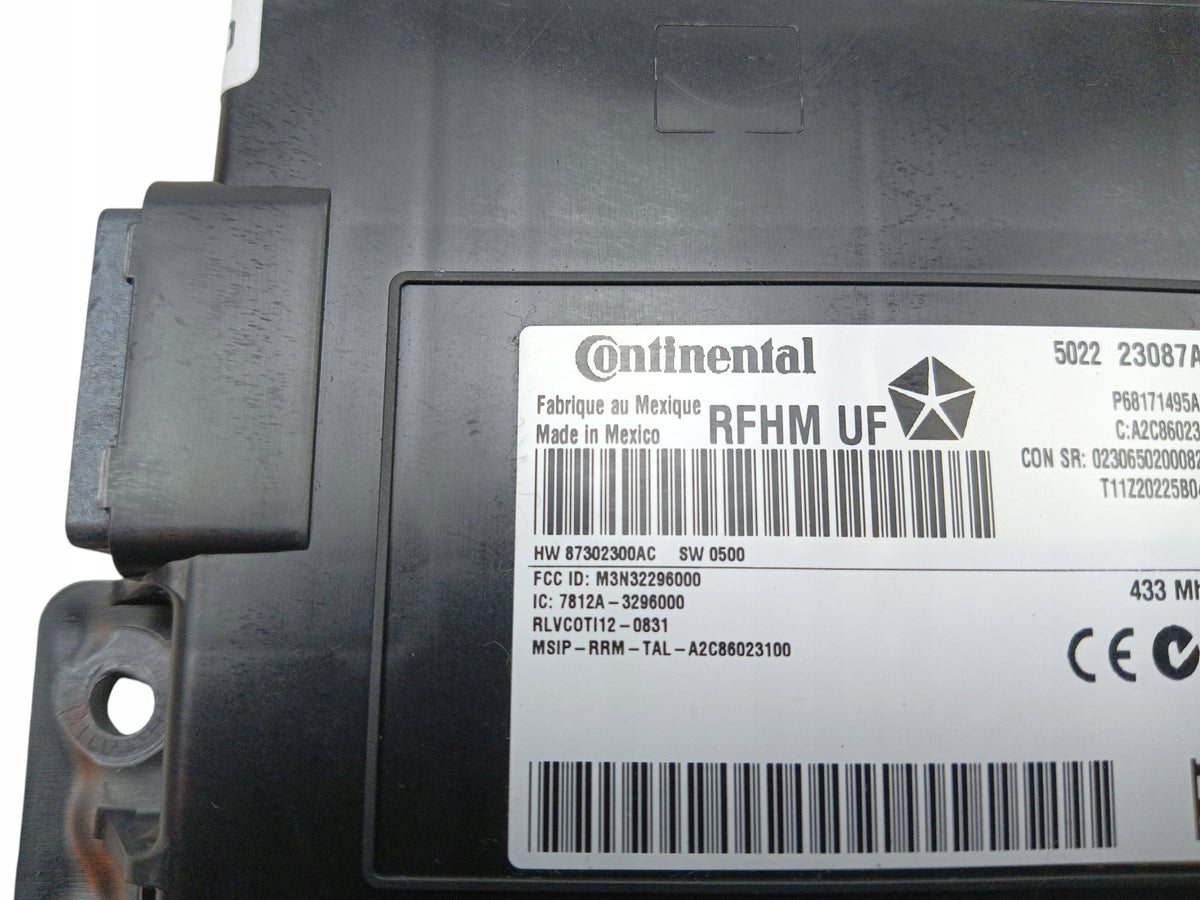 KEYLESS DRIVER MODULE CHRYSLER 200C II (2014-2016) 87302300AC 68171495AF