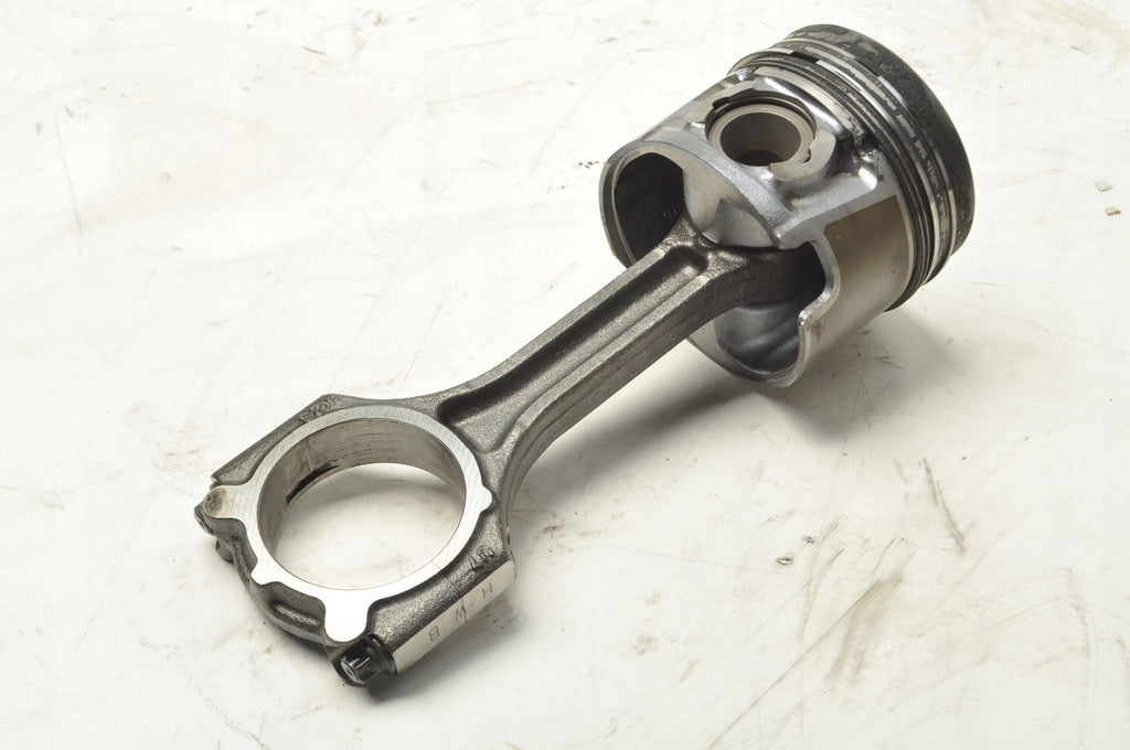 KIA CARENS IV 1.7 CDTI PISTON WITH CONNECTING ROD PC77