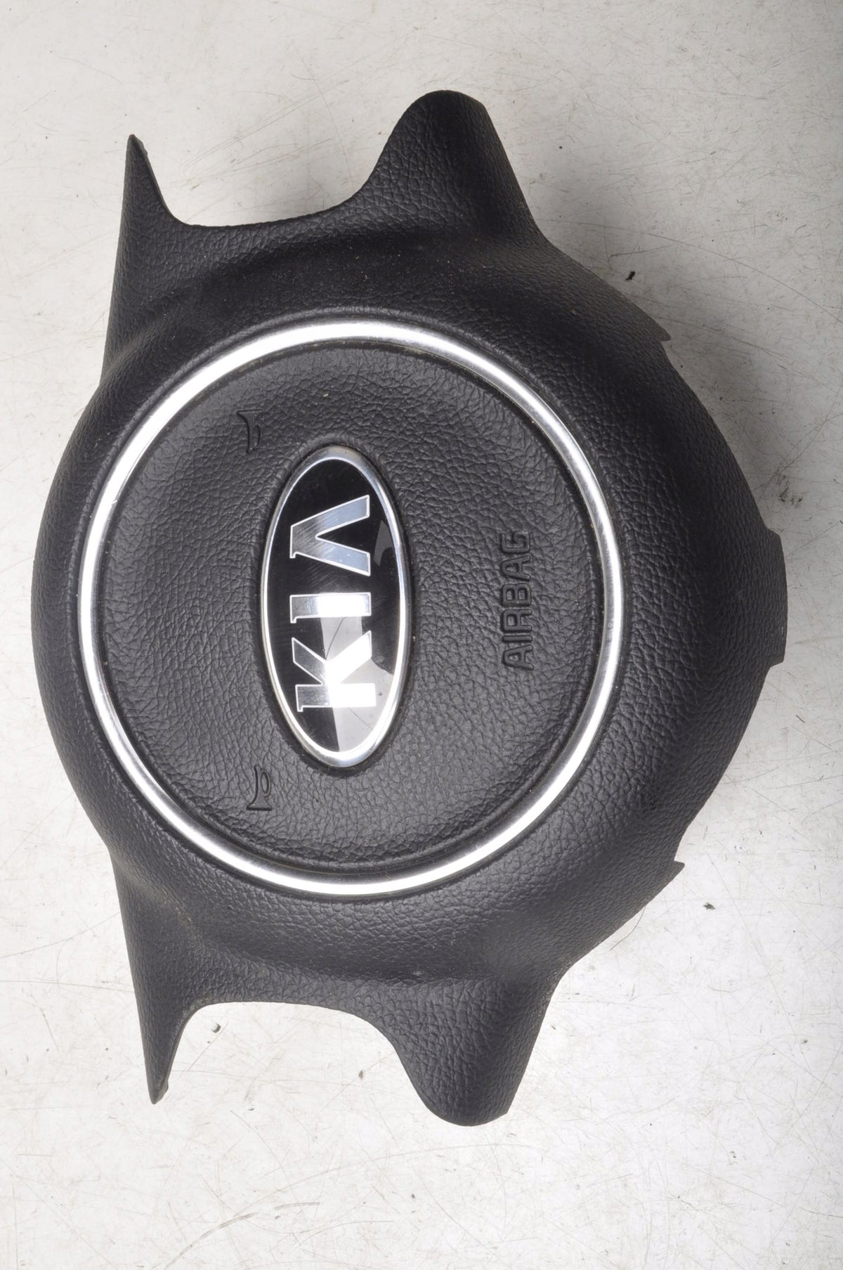 KIA CARENS IV DRIVER CUSHION AIRBAG 56900-A4000