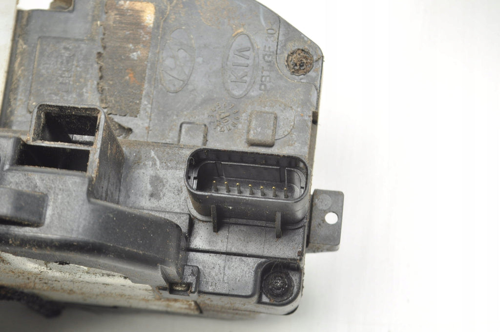 KIA CEED AND DOOR LOCK RIGHT FRONT 7 PIN EUROPA HB 5D