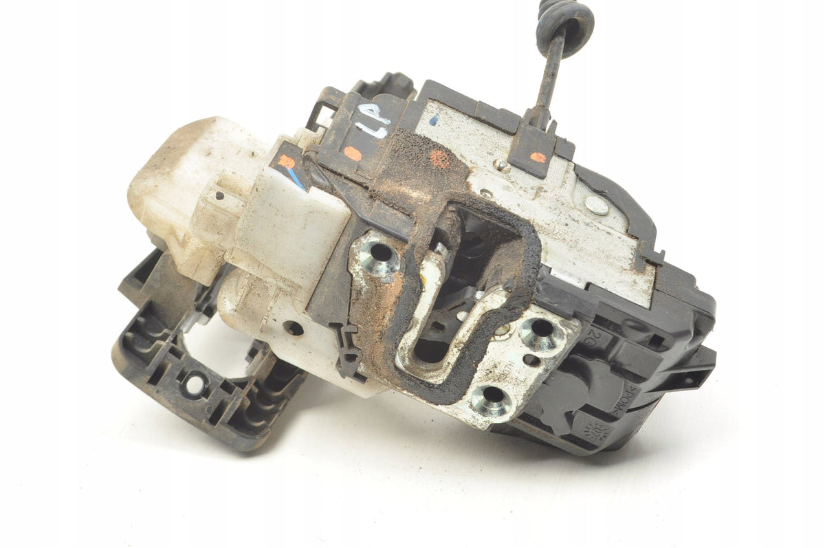 KIA CEED AND DOOR LOCK RIGHT FRONT 7 PIN EUROPA HB 5D