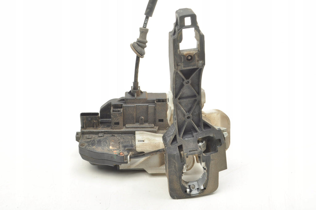 KIA CEED AND DOOR LOCK RIGHT FRONT 7 PIN EUROPA HB 5D
