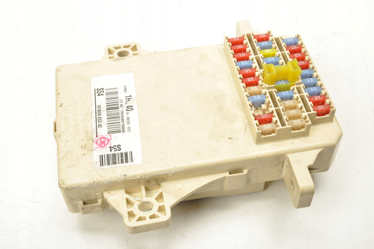 KIA CEED AND FUSE BOX 91950-1H540