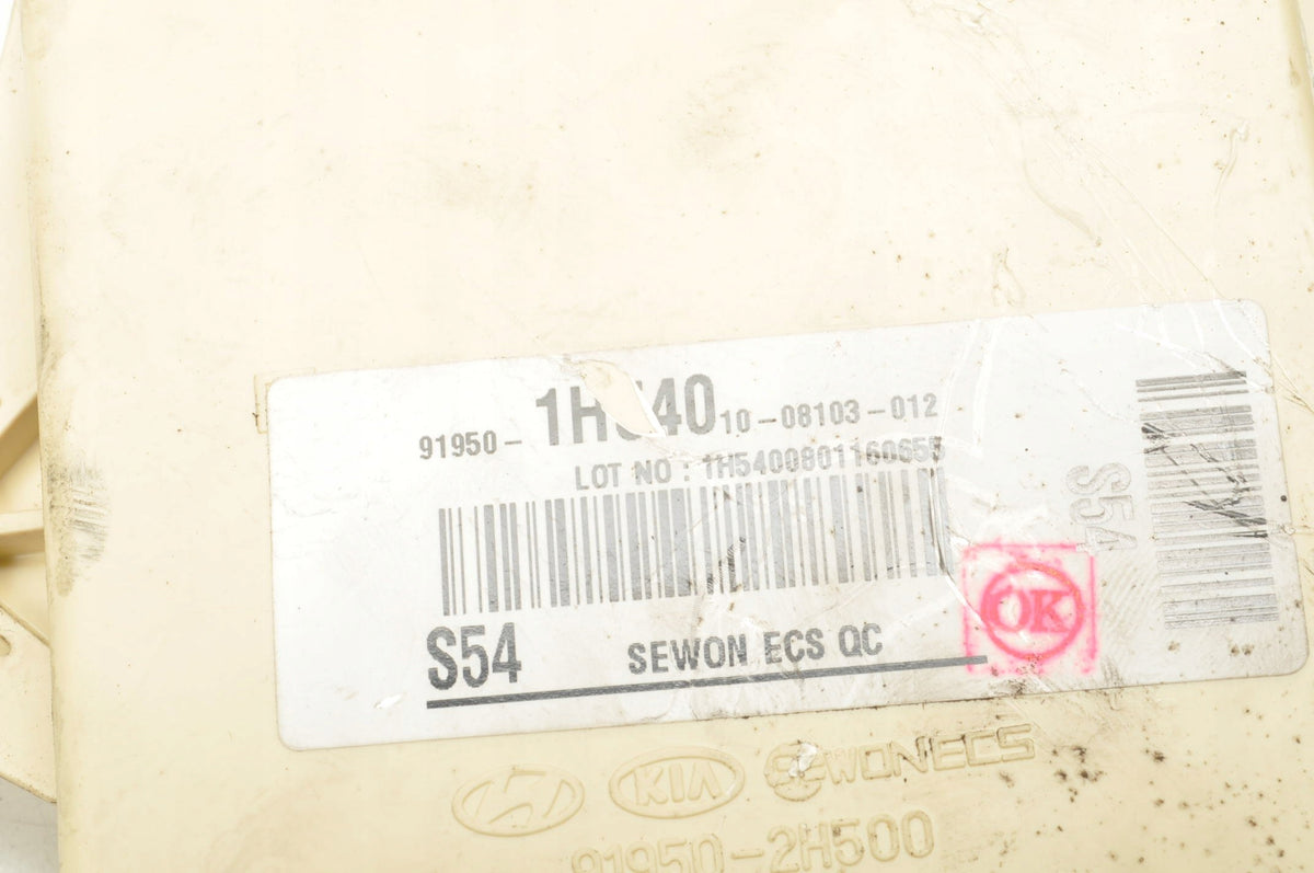 KIA CEED AND FUSE BOX 91950-1H540