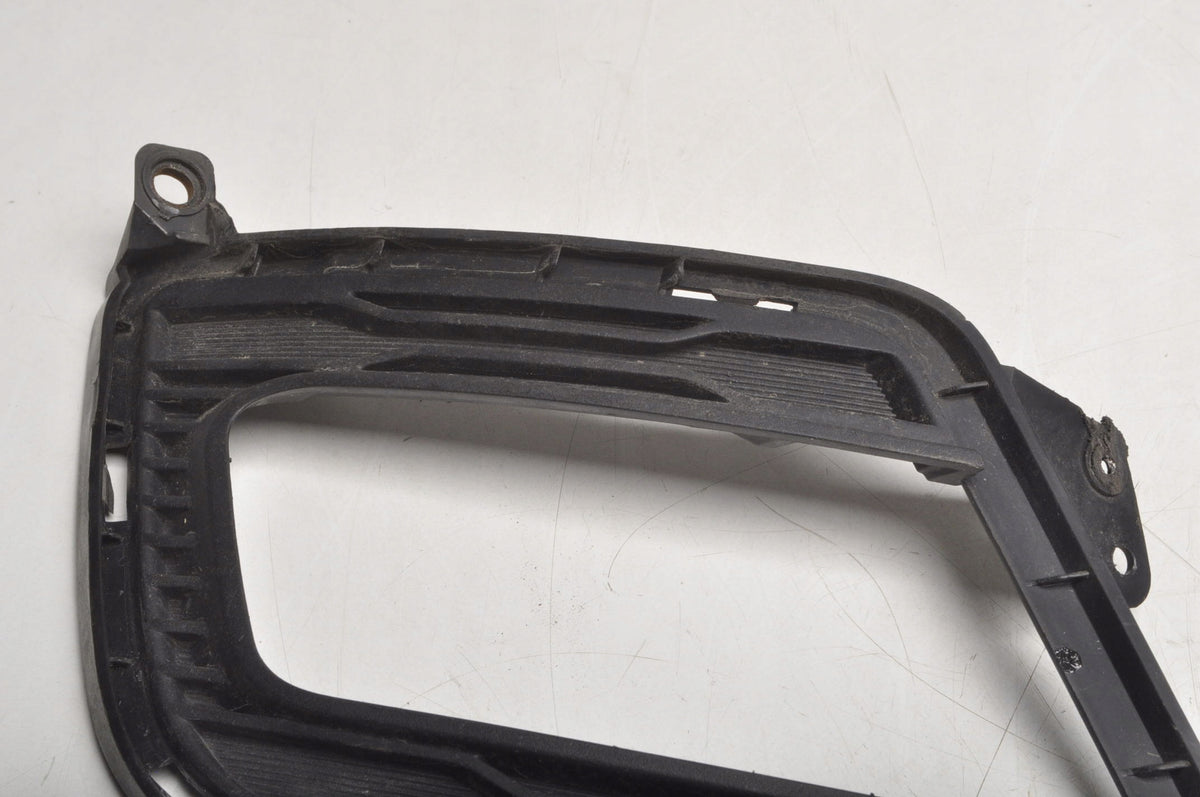 KIA CEED AND LIFT GRILLE DUMMY BUMPER 86563-1H500 LEFT