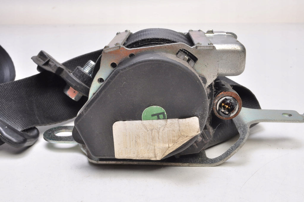 KIA CEED AND SEAT BELT RIGHT FRONT 88820-1H000 LIFT