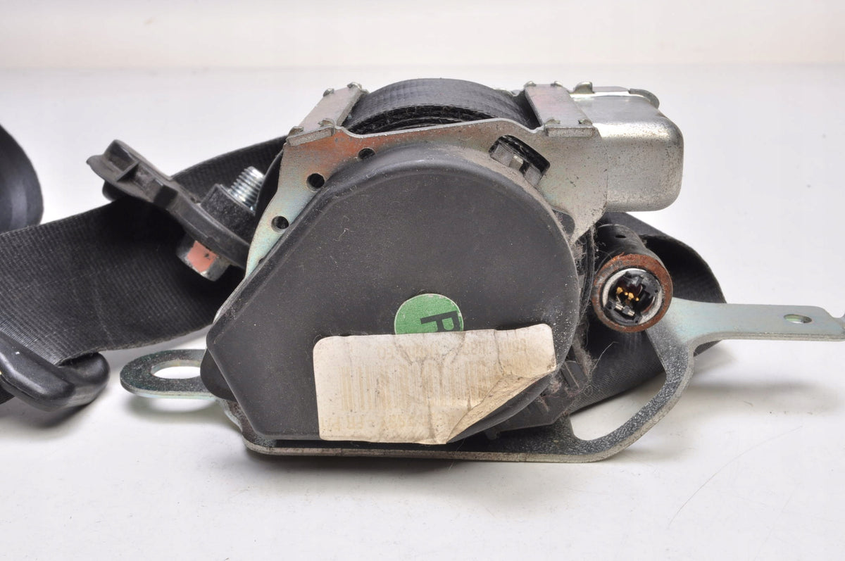 KIA CEED AND SEAT BELT RIGHT FRONT 88820-1H000 LIFT
