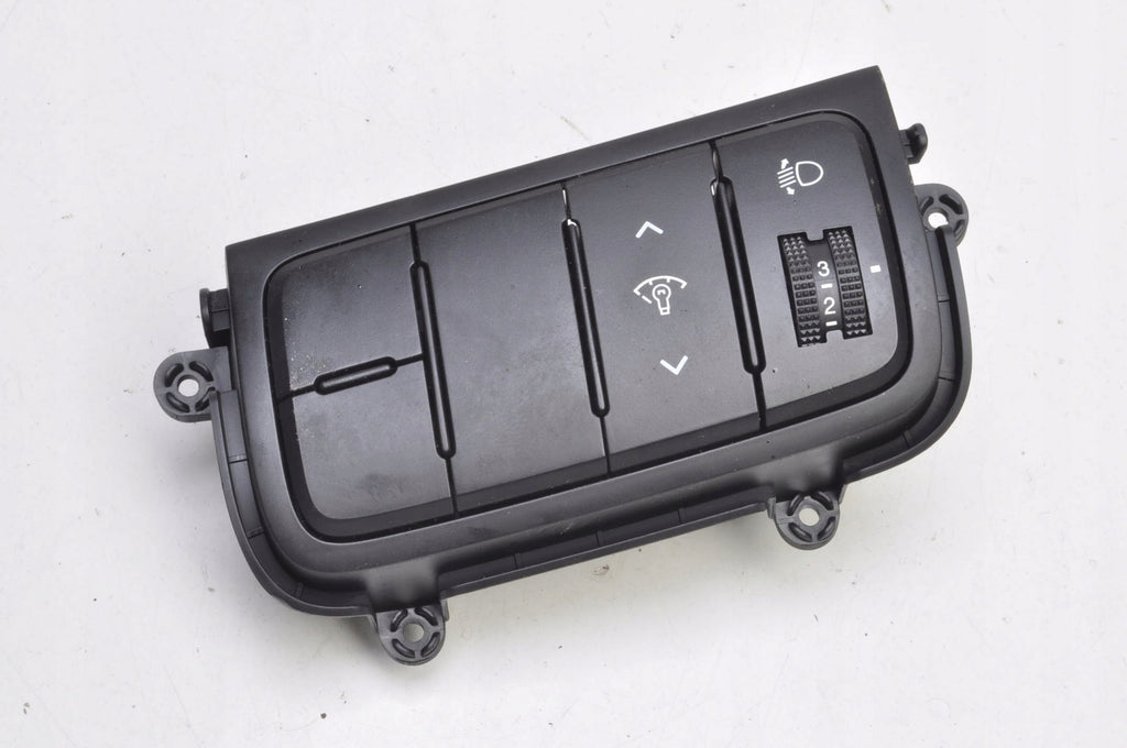 KIA CEED II SWITCH PANEL 49D10U-1000