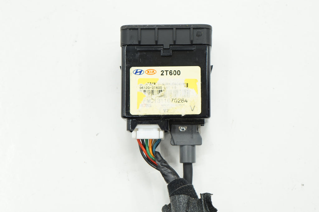 KIA OPTIMA III LIFT 13R SOCKET USB PORT AUX 96120-2T600