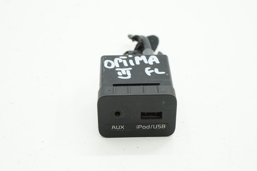KIA OPTIMA III LIFT 13R SOCKET USB PORT AUX 96120-2T600
