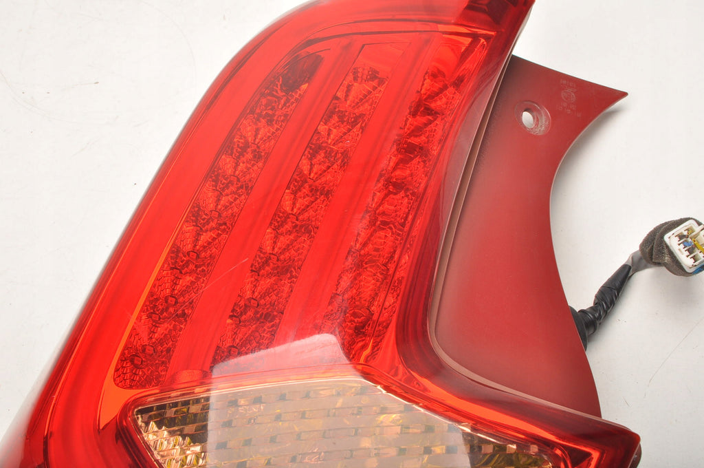KIA PICANTO II LAMP RIGHT REAR HB 5D LIFT LED