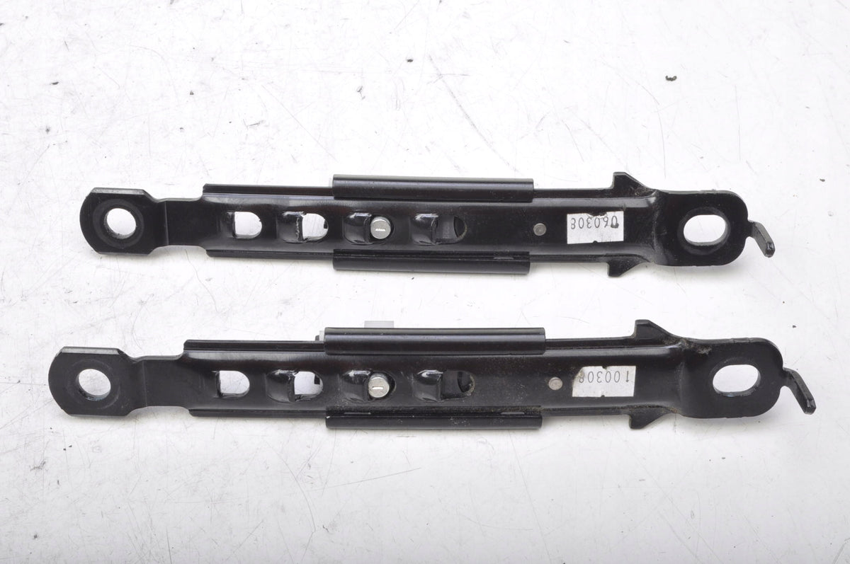 KIA PRO CEED BELT ADJUSTMENT SLIDER 6089651 SET