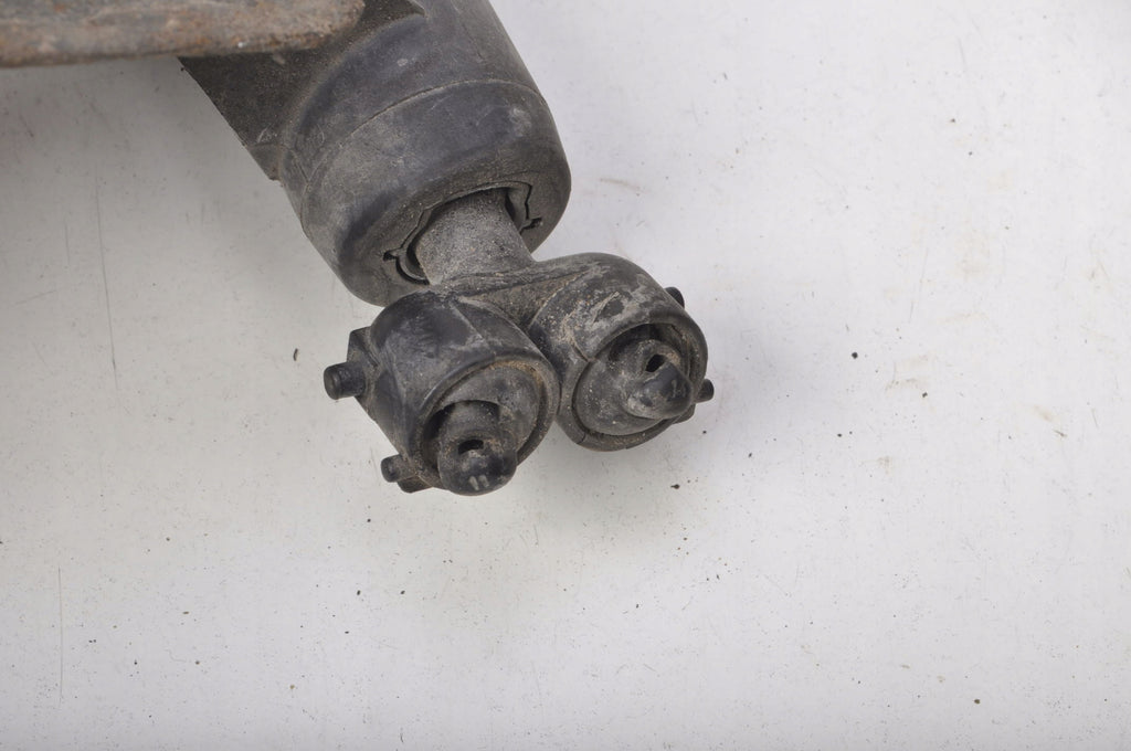 KIA SORENTO AND HEADLIGHT WASHER PUMP LEFT