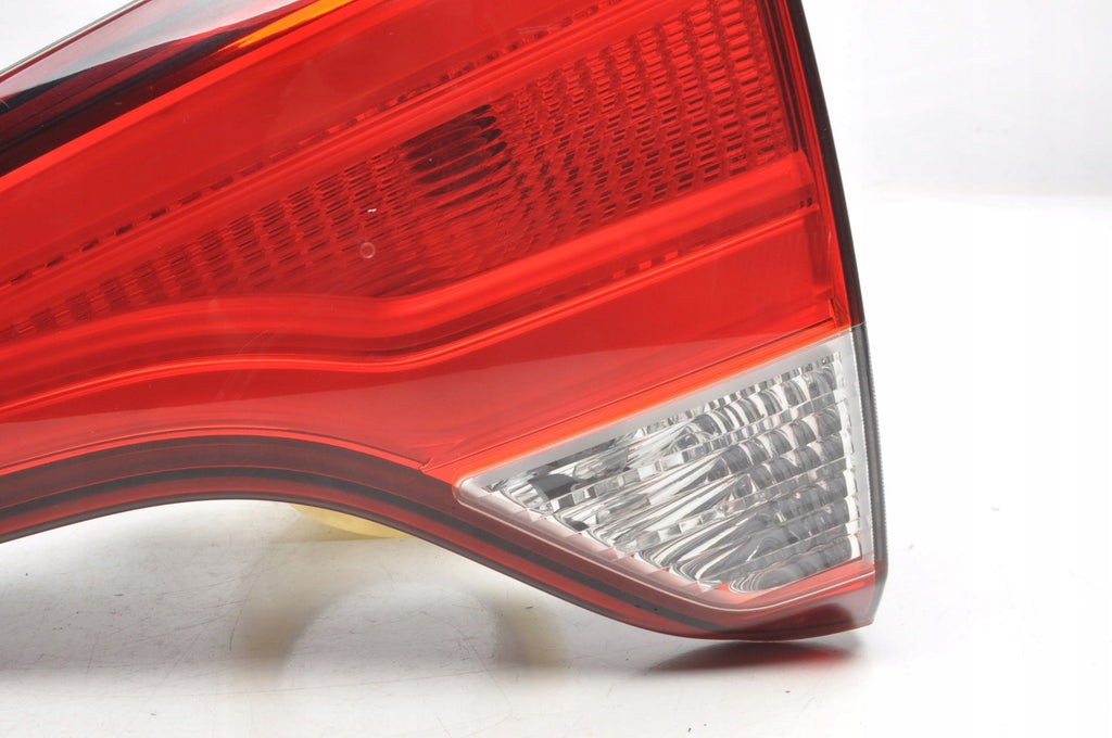 KIA SORENTO II LAMP RIGHT REAR FLAP LIFT R1Y-S1Y 02