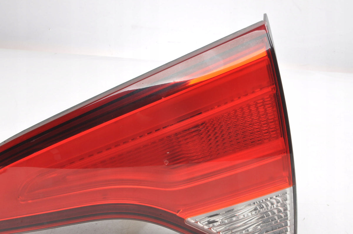 KIA SORENTO II LAMP RIGHT REAR FLAP LIFT R1Y-S1Y 02