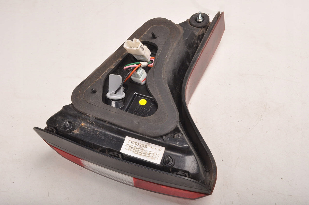 KIA SORENTO II LAMP RIGHT REAR IN FLAP LIFT