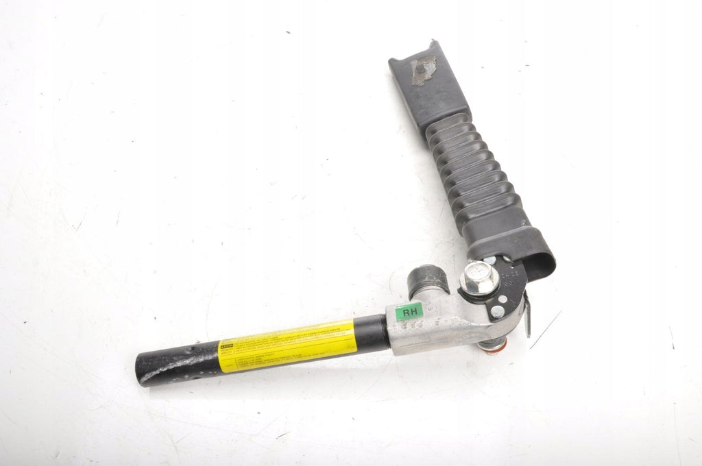 KIA SORENTO II SEAT BELT TENSIONER RIGHT FRONT
