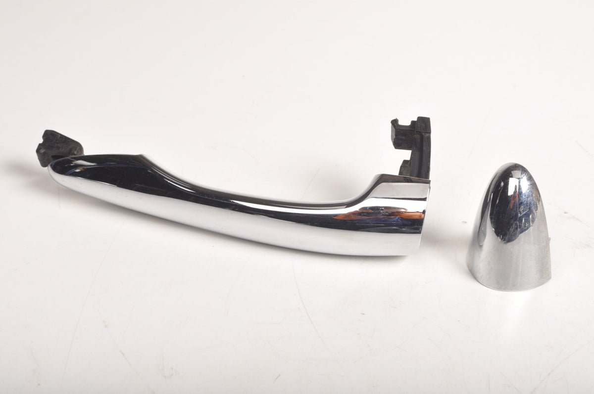 KIA SPORTAGE III DOOR HANDLE LEFT FRONT UK