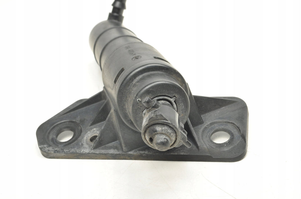 KIA SPORTAGE III HEADLIGHT WASHER PUMP RIGHT 00066135
