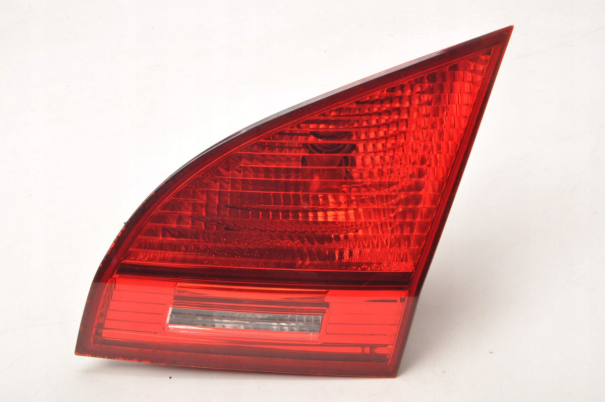KIA VENGA LAMP RIGHT REAR FLAP 92406-1P000 HB 5D