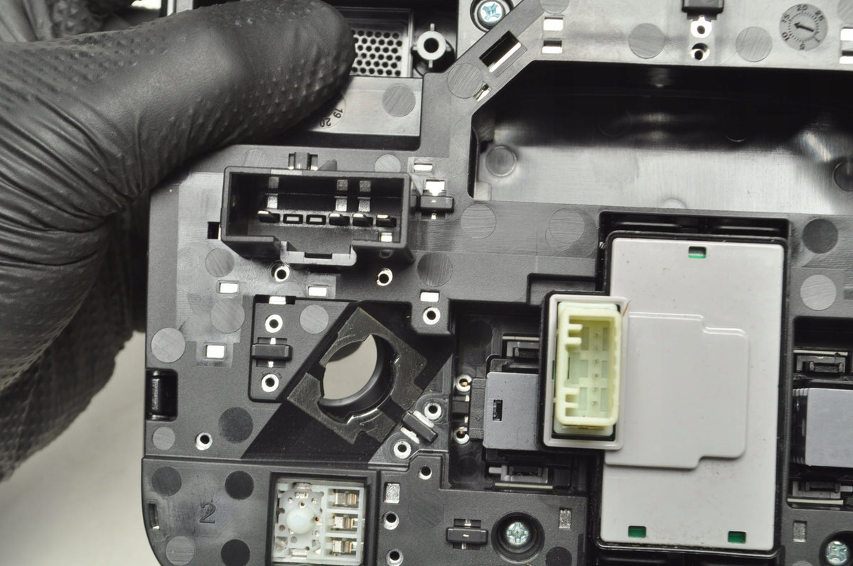KIA X-CEED LIGHTING INTERIOR CABIN LAMP 928XX-M6XX