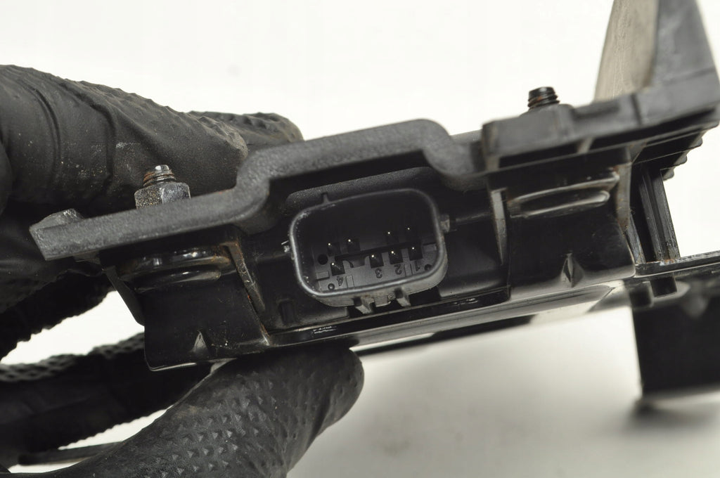 KIA X-CEED RADAR BLIND SPOT SENSOR NEAR LEFT 99140-J7410