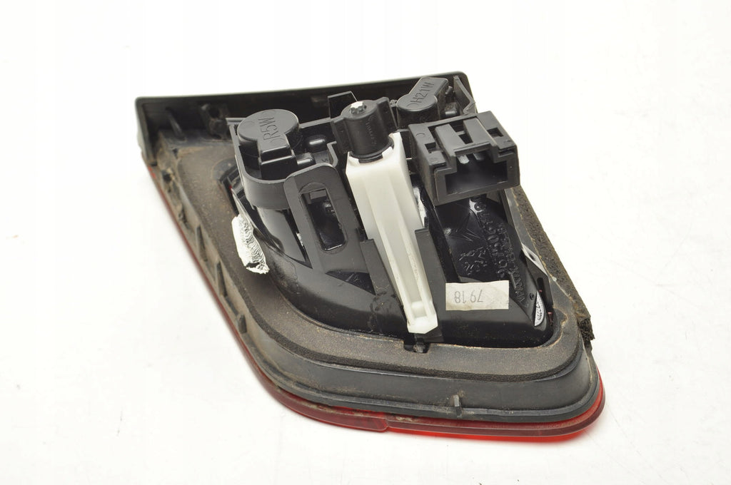 LAMP LEFT REAR FLAP CITROEN C5 III SEDAN 9675067780
