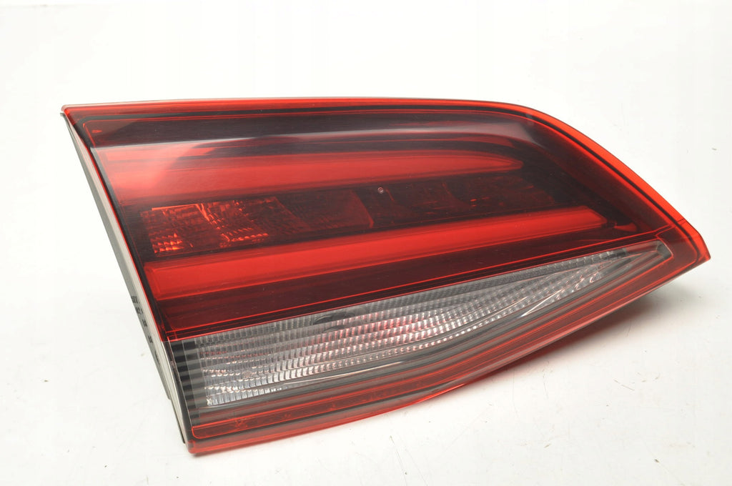 LAMP LEFT REAR IN FLAP OPEL ASTRA K 39032040 STATION WAGON