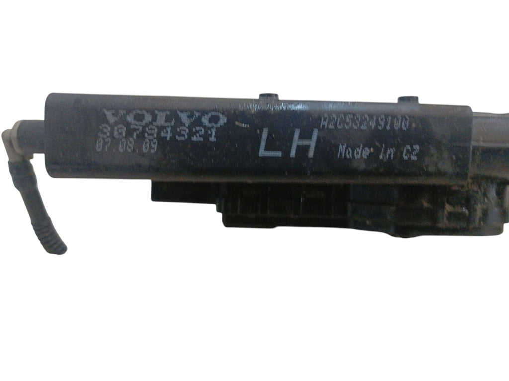 LAMP WASHER LEFT VOLVO XC60 AND 30784321