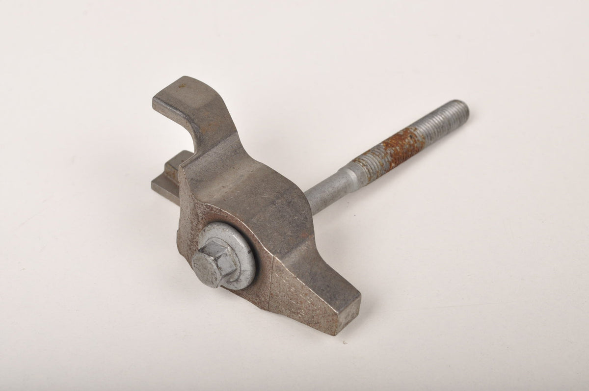 LAND ROVER DISCOVERY L462 3.0 D FOOT INJECTION MOUNT