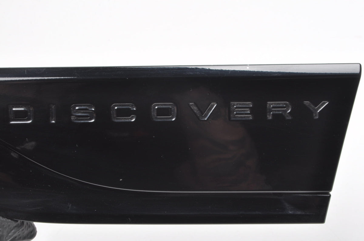 LAND ROVER DISCOVERY L462 FENDER TRIM LEFT HY32-280B11-CB