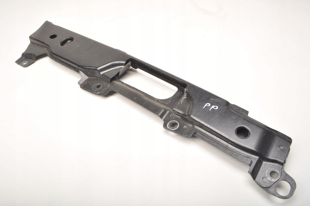 LAND ROVER DISCOVERY L462 MOUNTING FENDER BRACKET RIGHT HY32-16150-AB