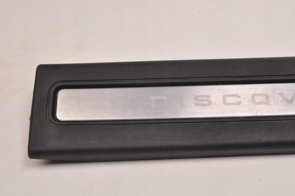 LAND ROVER DISCOVERY L462 THRESHOLD STRIP RIGHT FRONT HY32-13200-AAW
